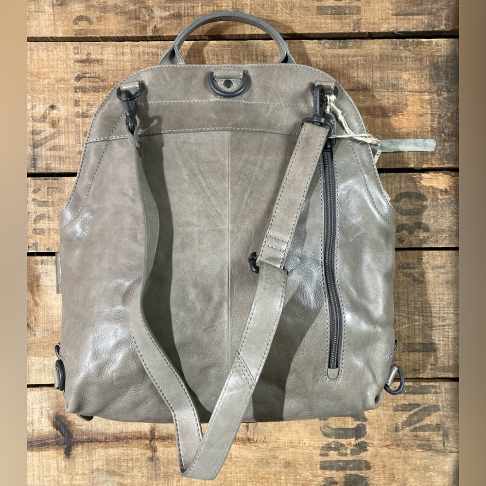 Mrs. Mud Cake Backpack/Crossbody | Cloudburst | Aunts & Uncles